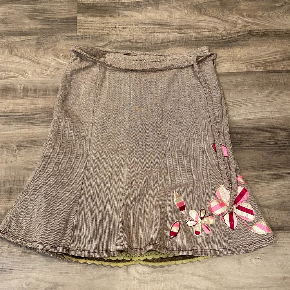 Juniors Roxy Skirt with Flowers Size 5